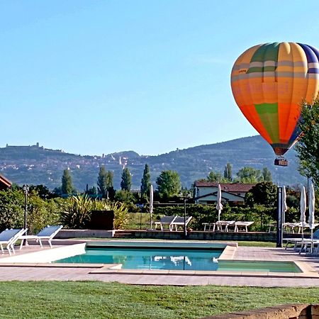 Il Fienile Di Assisi Vila Exterior foto