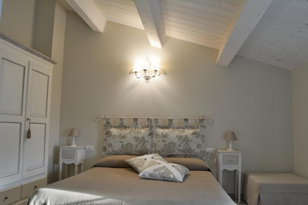 Il Fienile Di Assisi Vila Exterior foto